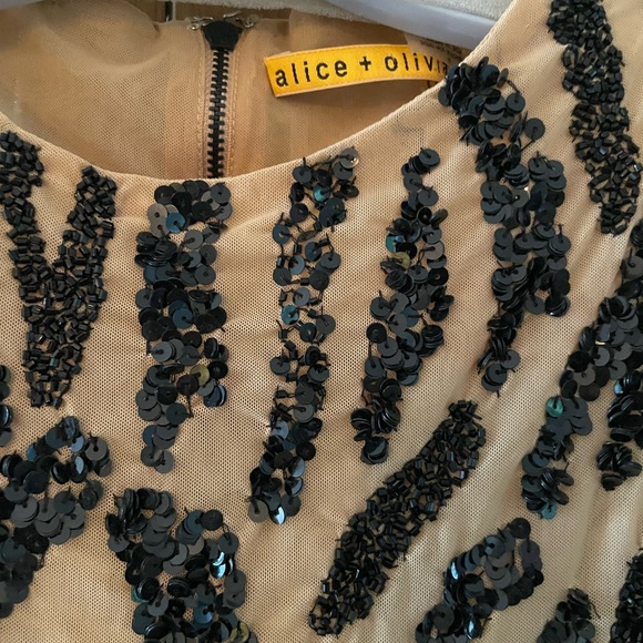 alice + olivia black sequined tiger print stretch dress - Picture 9 of 11